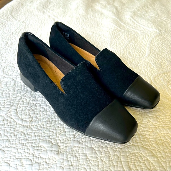 Clarks Tilmont Step Suede Loafers - Picture 2 of 5